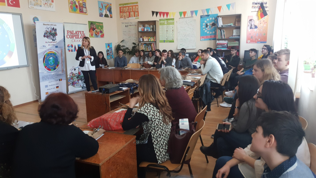 Ateliere de antreprenoriat social la Palatul Copiilor în cadrul programului Erasmus+ 4 Picture8