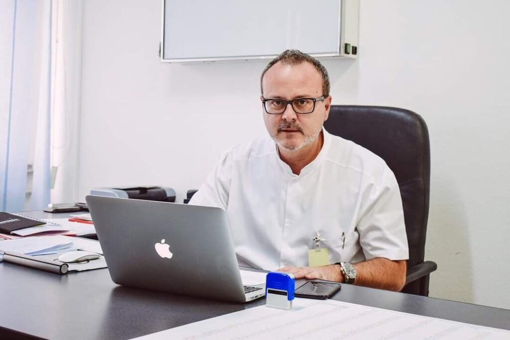 „Ne milogim pentru stenturi”. Conf.univ.dr. Octavian Istrătoaie, șef clinică Cardiologie, SCJU Craiova 1 158698392 750801812220046 1318017777144281403 n