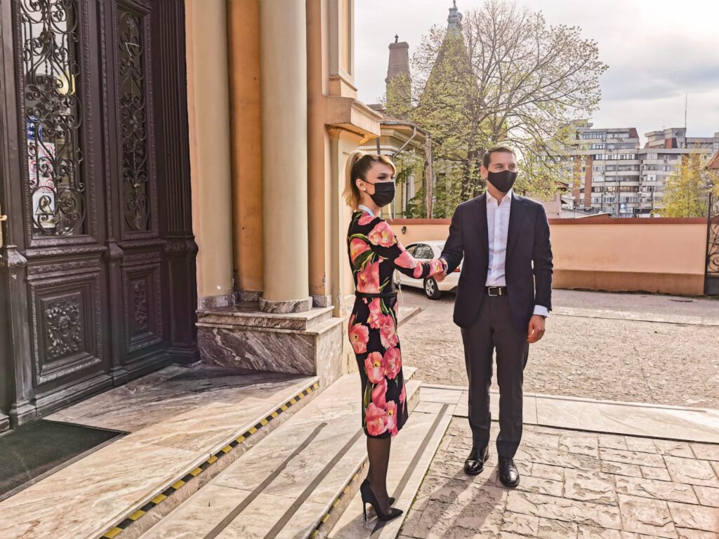 4c47dfdf d41b 443b 932e f9fb1666fe81