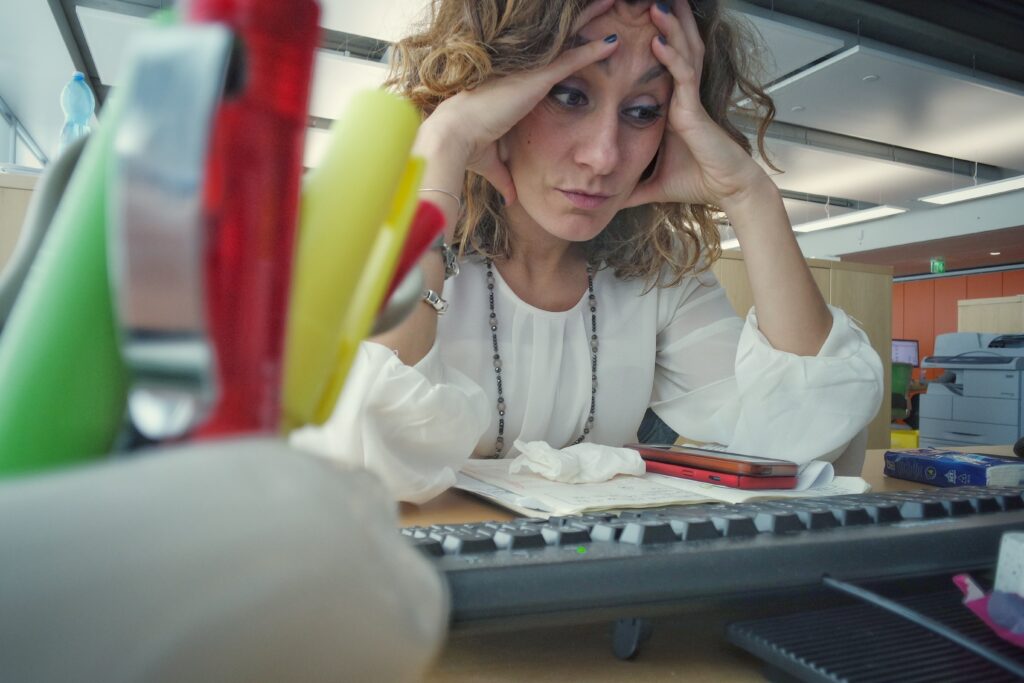 stressed business woman 2021 08 30 16 20 34 utc 1