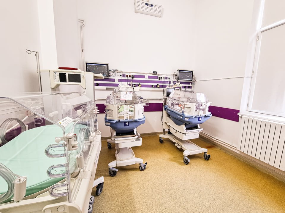 Investiție de peste 1 milion de lei pentru dotarea secției de terapie intensivă neonatală a Spitalului Clinic Municipal Filantropia Craiova cu echipamente medicale de înalta performanță 2 269693453 1010742812837579 2169614968986555531 n