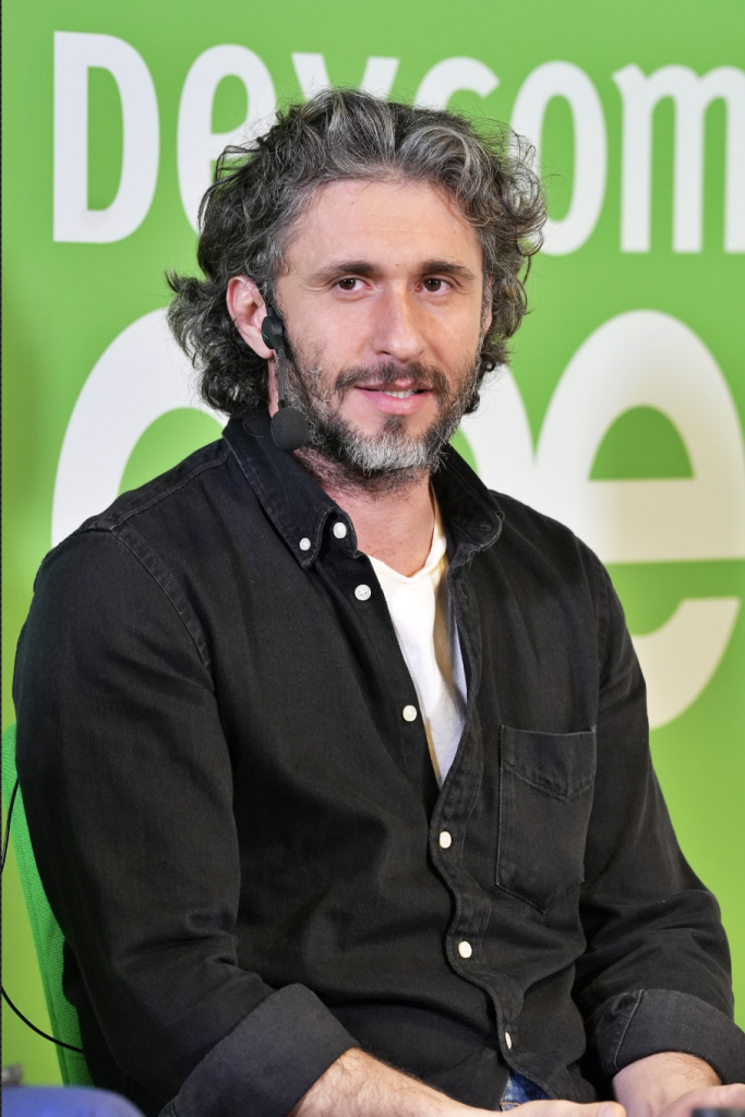 Dragoș Bucur, pacient