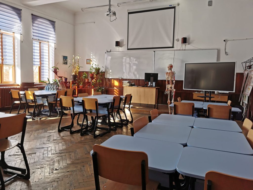 Colegiul „Elena Cuza”, complet digitalizat. De ce dotări dispun elevii și profesorii? 5 WhatsApp Image 2023 03 10 at 14.40.23