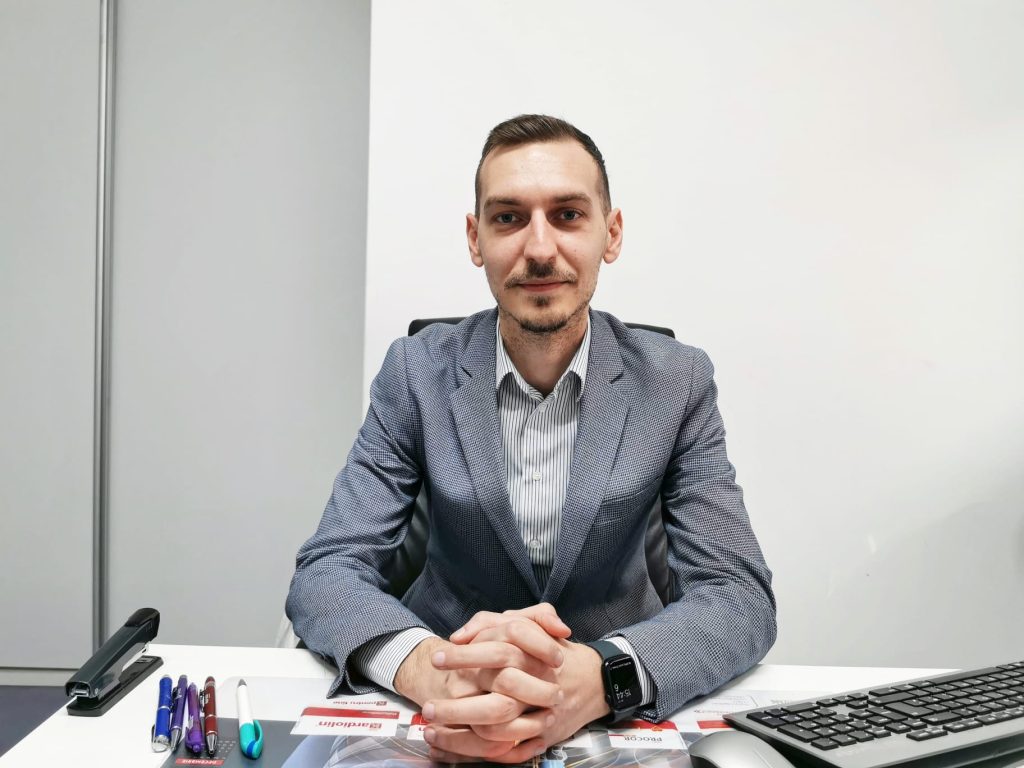 <strong>De ce se înfundă arterele inimii și ce putem face?</strong> 1 WhatsApp Image 2023 04 12 at 14.57.07