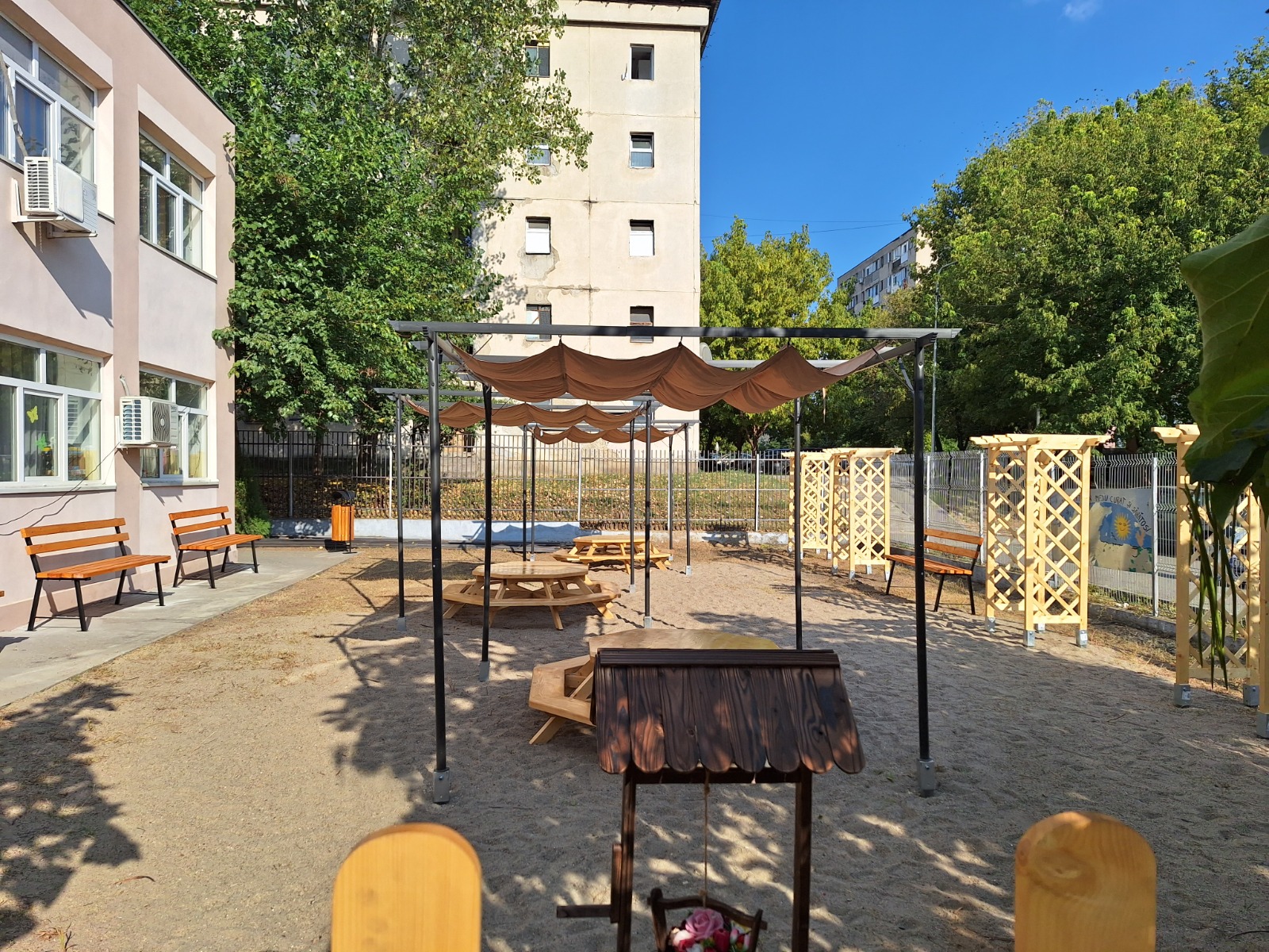 f9736d27 13a0 4818 8308 7a5708752a3a