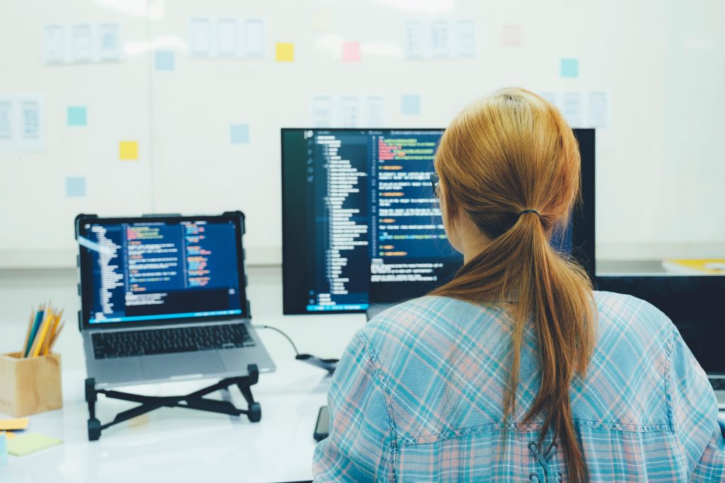 programmer is coding and programming software 2022 11 11 18 33 37 utc