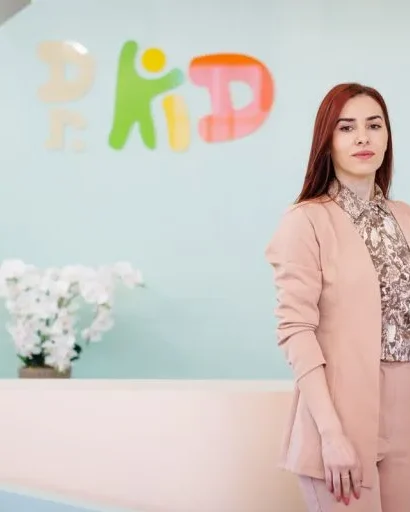 DR. CALIN VERONICA MEDIC SPECIALIST ENDOCRINOLOG SPECIALIZARE ENDOCRINOLOGIE COPII 768x512.jpg